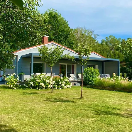 בית נופש Haus Am Waterfront 5 *